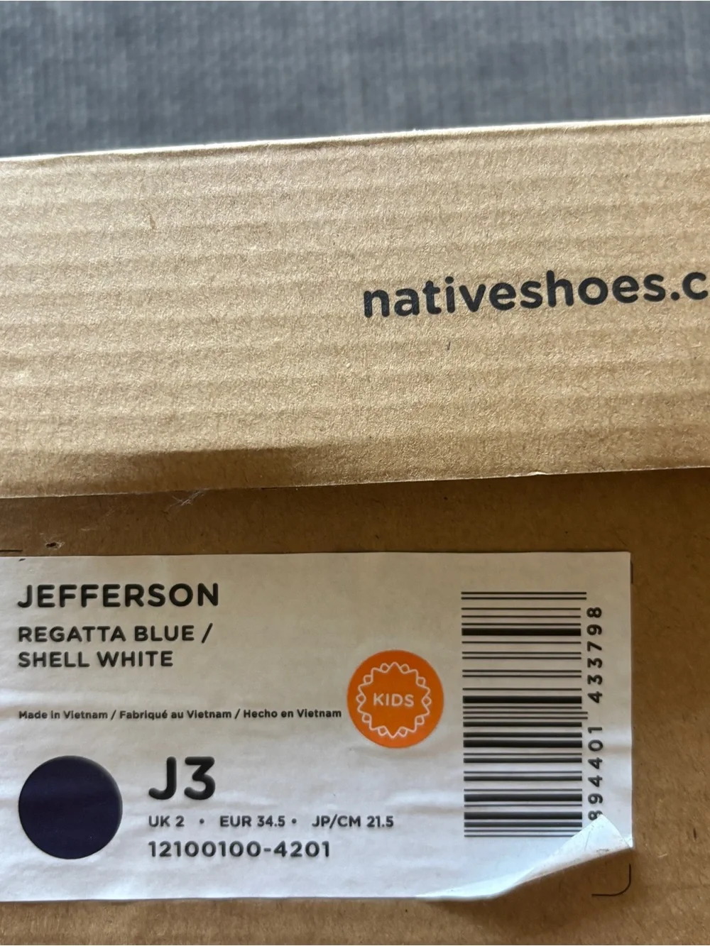 Native Shoes Jefferson Slip-On Water Shoes Regatta Blue and White | Kids Size J3